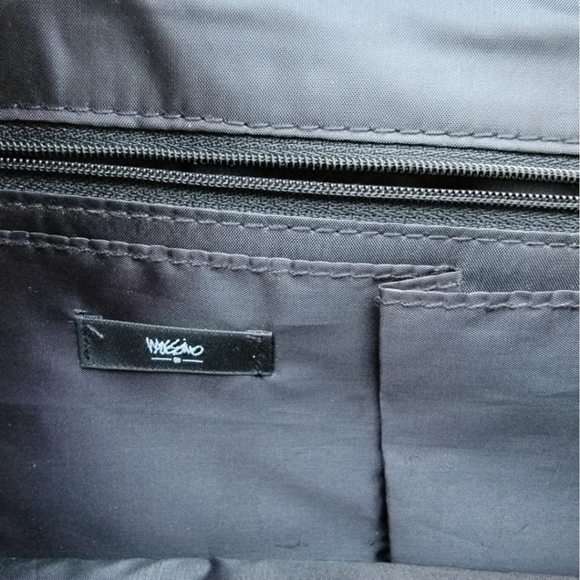 Mossimo Snakeskin Print Envelope Clutch - Picture 8 of 9